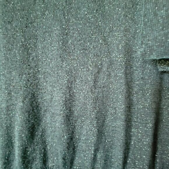 Elegant Green Knit Dress - Picture 5 of 11